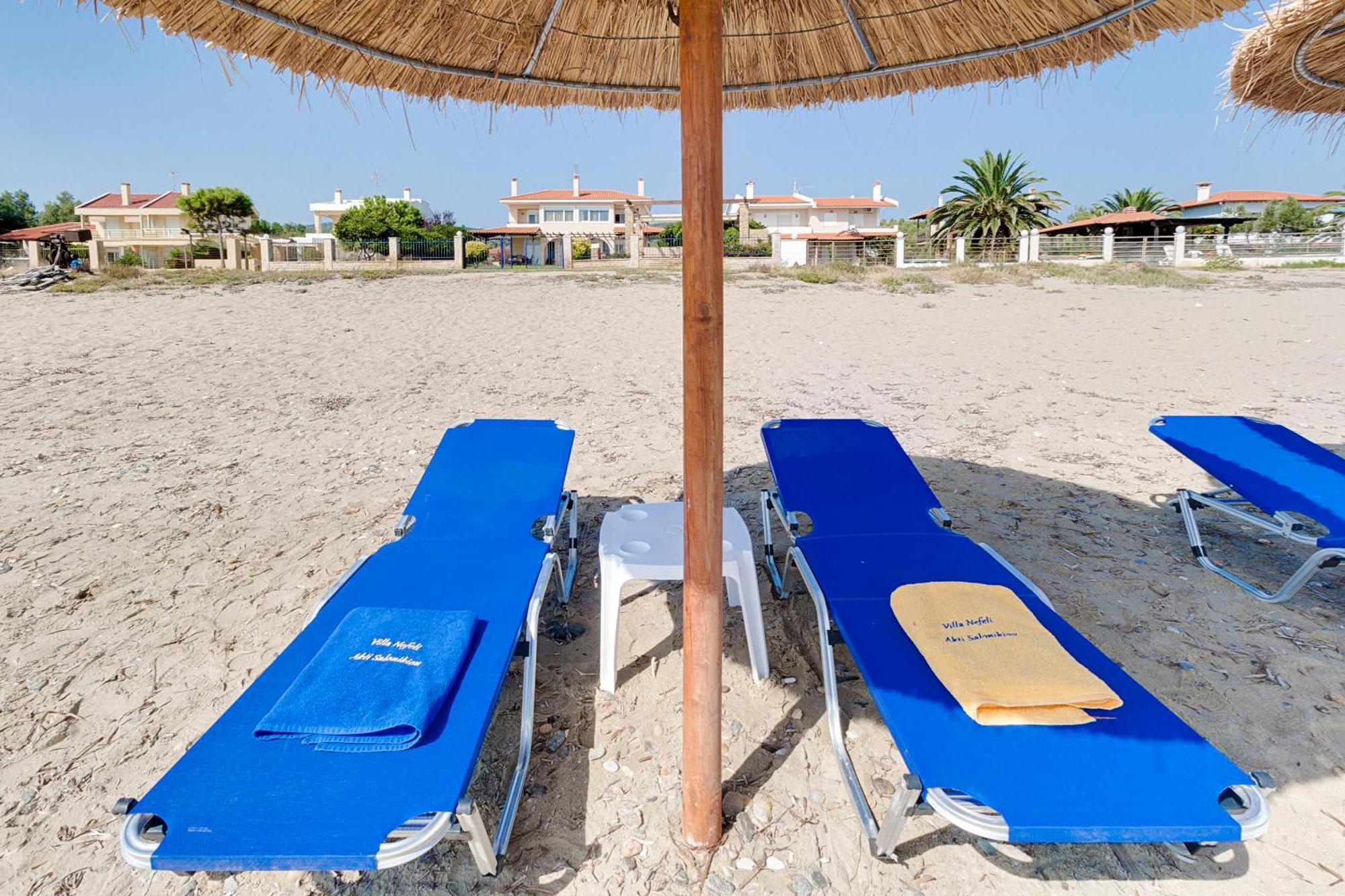 Villa Nefeli - Akti Salonikiou A Ayios Nikolaos Bagian luar foto