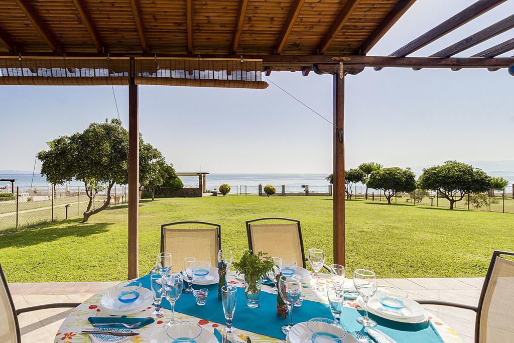 Villa Nefeli - Akti Salonikiou A Ayios Nikolaos Bagian luar foto